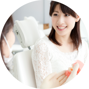 カウンセリングしている画像